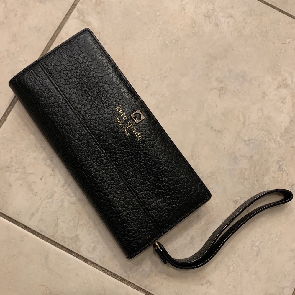 Women’s Kate Spade wallet